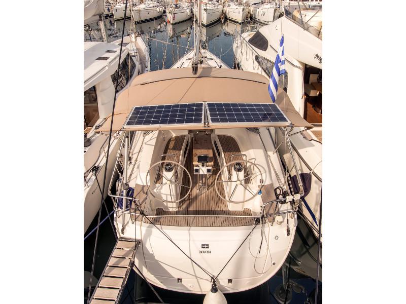 Book yachts online - sailboat - Bavaria 40 Cruiser - Poseidonia - rent