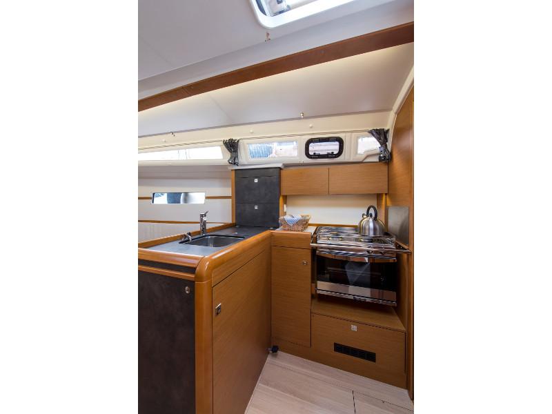 Book yachts online - sailboat - Sun Odyssey 349 - Kydonia - rent