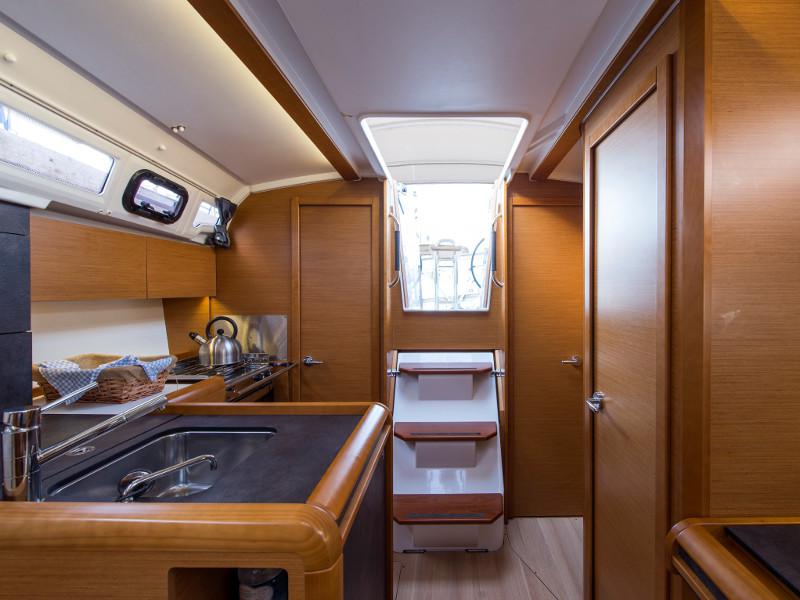 Book yachts online - sailboat - Sun Odyssey 349 - Kydonia - rent