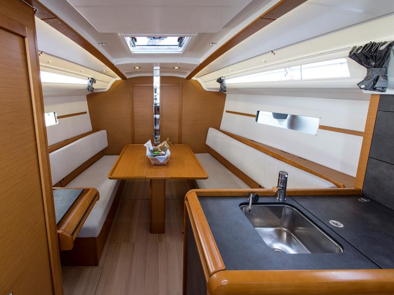 Book yachts online - sailboat - Sun Odyssey 349 - Kydonia - rent