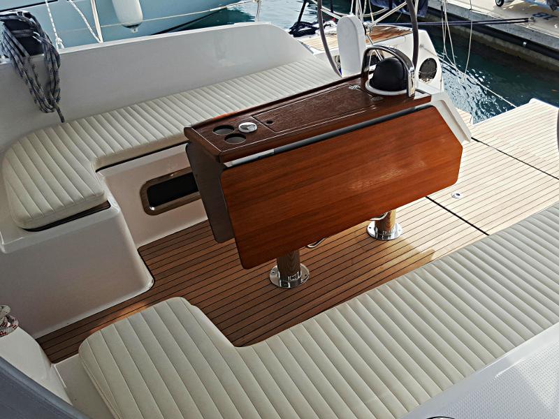 Book yachts online - sailboat - Bavaria Cruiser 46 - Alexandra - rent