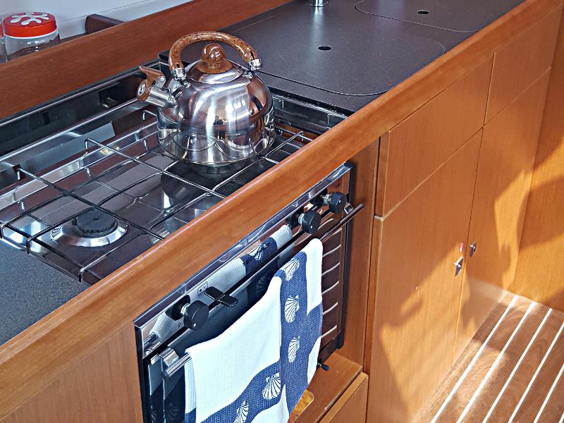 Book yachts online - sailboat - Bavaria Cruiser 46 - Alexandra - rent