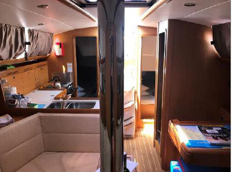 Book yachts online - sailboat - Sun Odyssey 36i - Mia - rent
