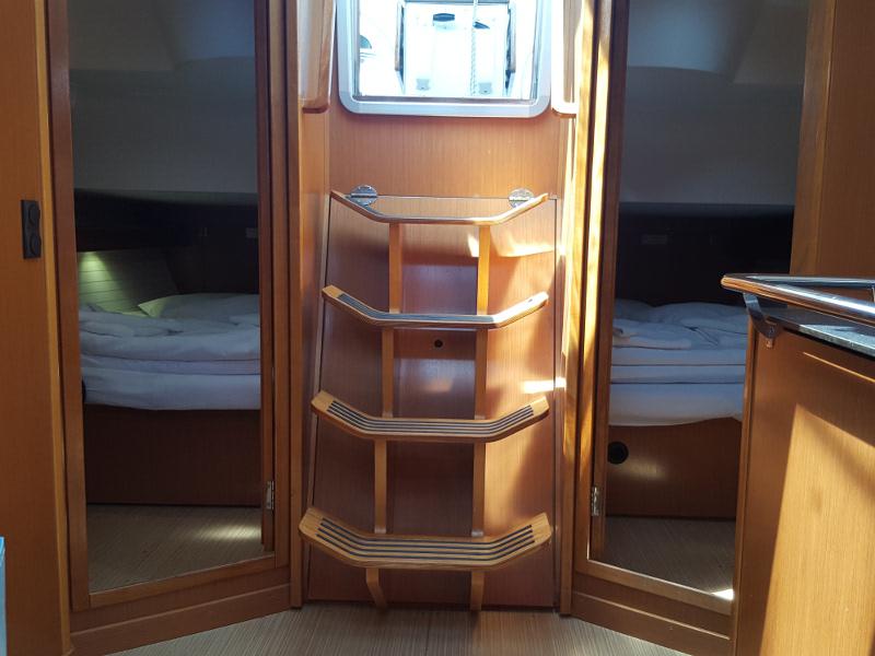 Book yachts online - sailboat - Bavaria 45 Cruiser - Kristina of Sweden - rent