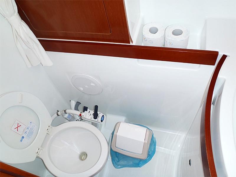 Book yachts online - sailboat - Oceanis 43 - Josefina - rent