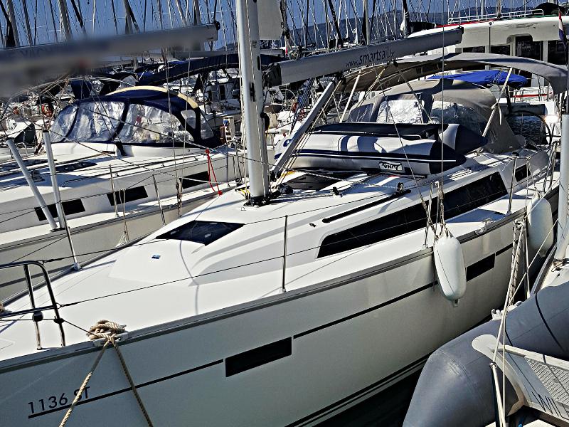 Book yachts online - sailboat - Bavaria Cruiser 37 - Maci - rent