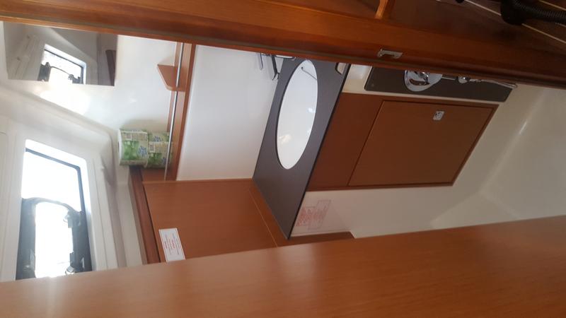 Book yachts online - sailboat - Bavaria Cruiser 37 - Maci - rent