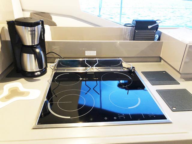 Book yachts online - catamaran - Fountaine Pajot 47 SAONA(GEN,AC,WATERMAKER) - Aqua - rent