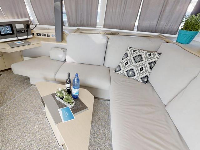 Book yachts online - catamaran - Fountaine Pajot 47 SAONA(GEN,AC,WATERMAKER) - Aqua - rent