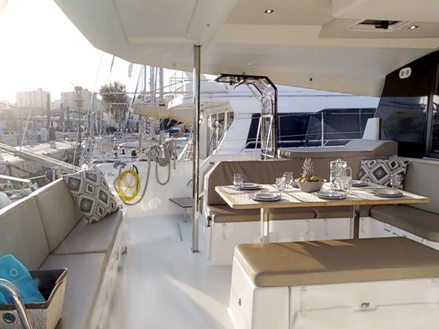 Book yachts online - catamaran - Fountaine Pajot 47 SAONA(GEN,AC,WATERMAKER) - Aqua - rent