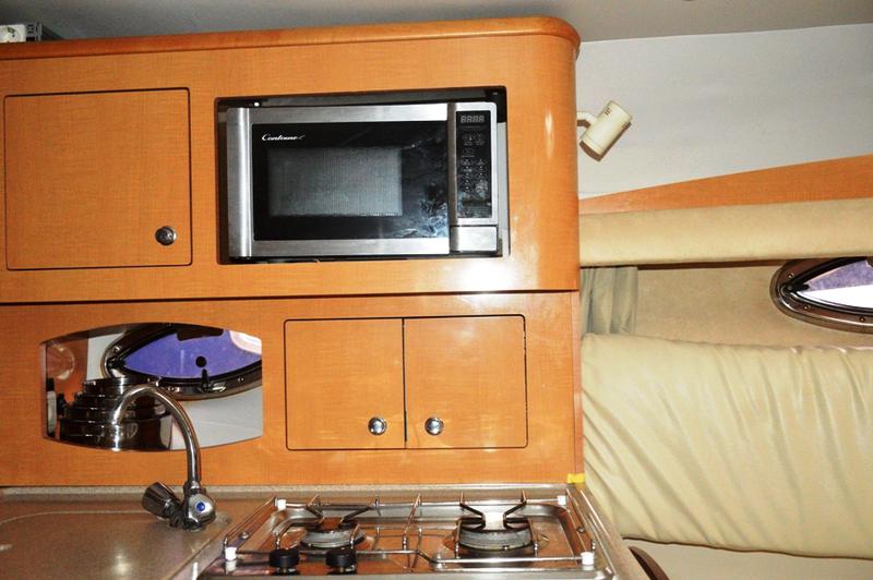 Book yachts online - motorboat - Four Winns 278 Vista White - 985 VD - WHITE - rent