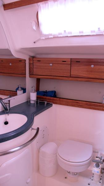 Book yachts online - sailboat - Bavaria 46 Cruiser - SEA PERK - rent