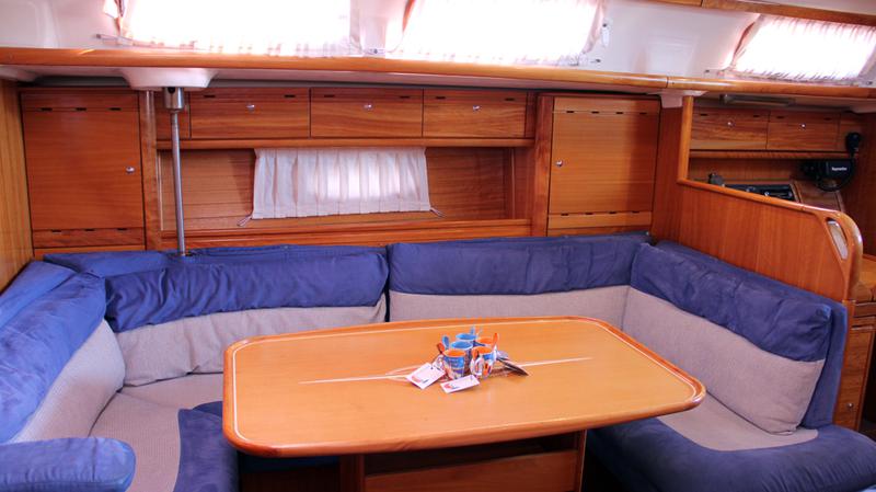 Book yachts online - sailboat - Bavaria 46 Cruiser - SEA PERK - rent