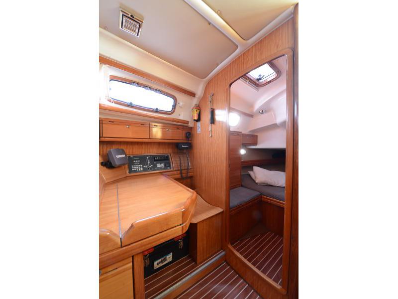 Book yachts online - sailboat - Bavaria 39 Cruiser - Fortuna (Sollar Panel) - rent