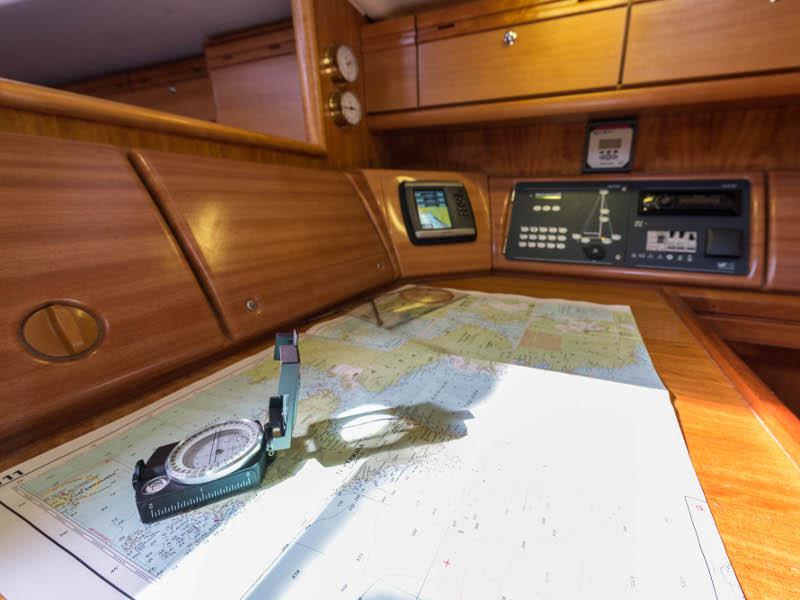 Book yachts online - sailboat - Bavaria 46 Cruiser - Midas  - Bow &amp; Solar - rent