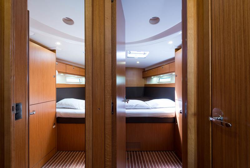 Book yachts online - sailboat - Bavaria Cruiser 56 - Breathless - A/C &amp; Generator - rent