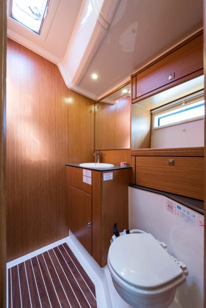 Book yachts online - sailboat - Bavaria Cruiser 56 - Breathless - A/C &amp; Generator - rent