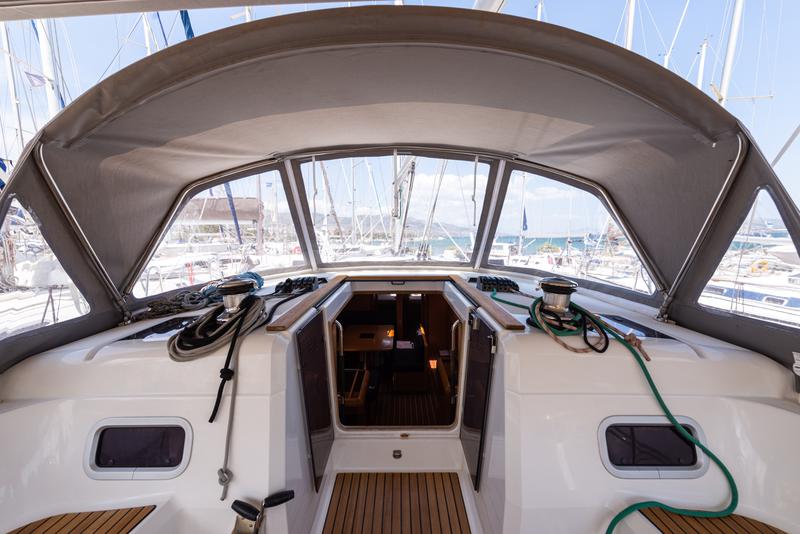 Book yachts online - sailboat - Sun Odyssey 509 - Aposperitis - A/C &amp; Generator - rent