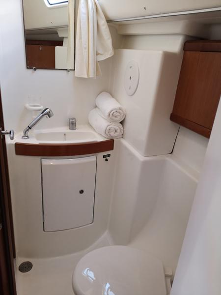 Book yachts online - sailboat - Oceanis 43 - Skyfall - Bow &amp; Solar - rent