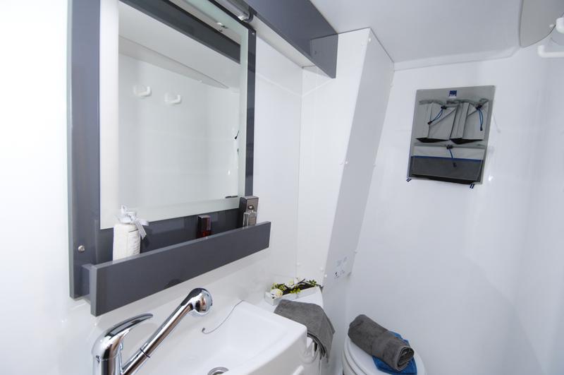 Book yachts online - catamaran - Lipari 41 (4 dbl, 2sgl) - Marisol - rent