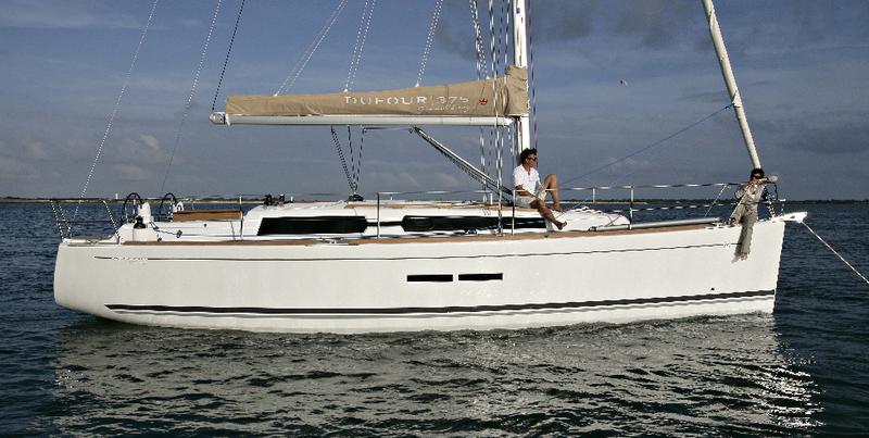Book yachts online - sailboat - Dufour 375 - Lilly III  - rent