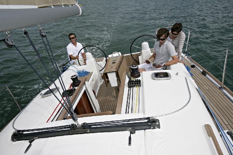 Book yachts online - sailboat - Dufour 375 - Lilly III  - rent