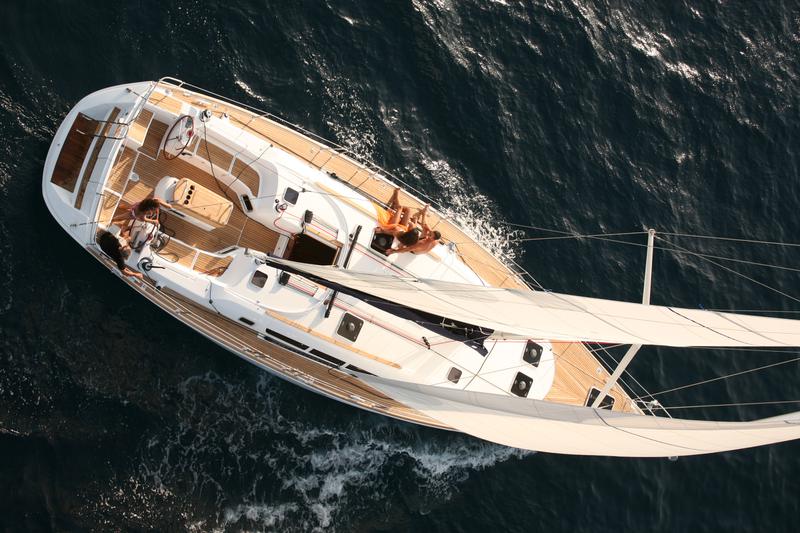 Book yachts online - sailboat - Sun Odyssey 49i - Madeline - rent
