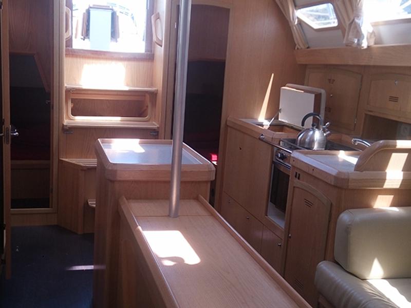 Book yachts online - sailboat - Ovni 395 - Gorgo - rent