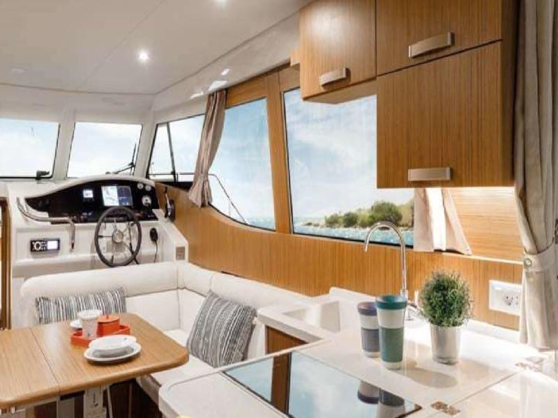 Book yachts online - motorboat - Greenline Hybrid 33 - List - rent