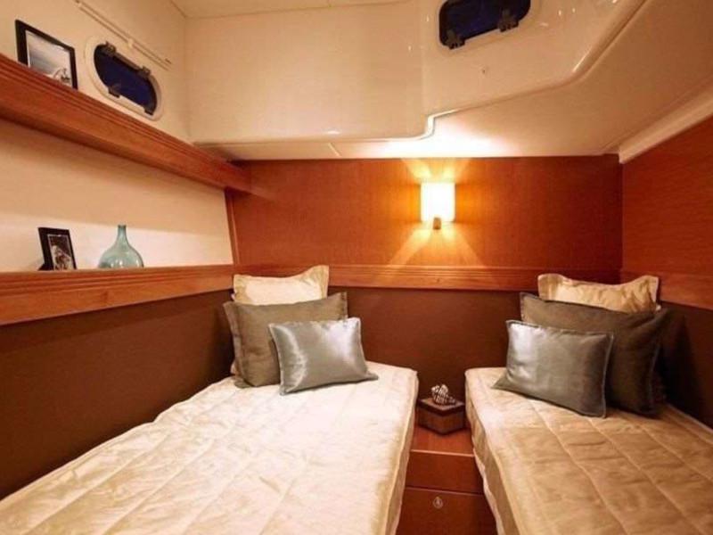 Book yachts online - motorboat - Bavaria Sport 43 HT - Leame - rent