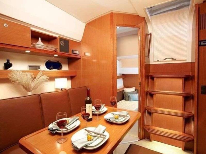 Book yachts online - motorboat - Bavaria Sport 43 HT - Leame - rent