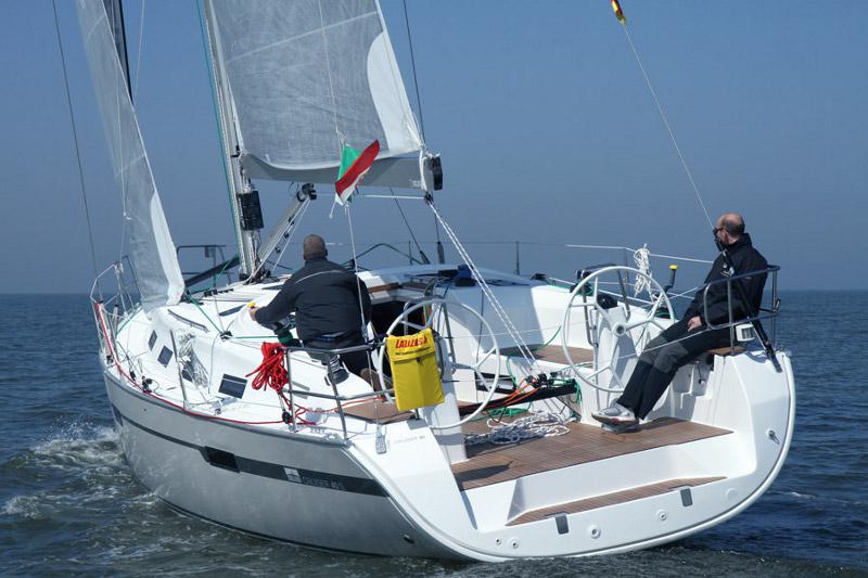 Book yachts online - sailboat - Bavaria 40 Cruiser S - CHASQUI - rent