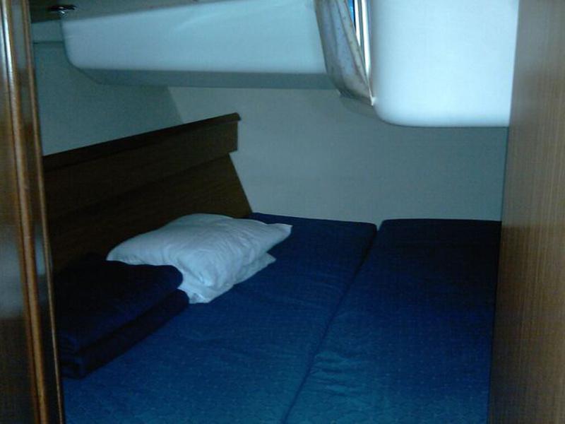 Book yachts online - sailboat - Sun Odyssey 45 - Vega (former Nena) - rent