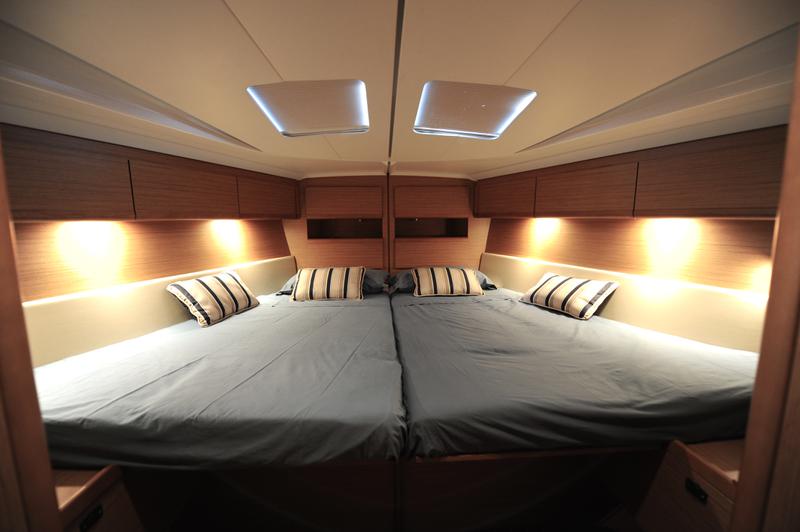 Book yachts online - sailboat - Sun Odyssey 49i - Zenith Forever - rent