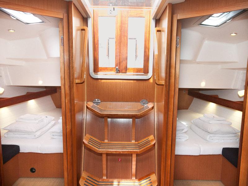 Book yachts online - sailboat - Bavaria Cruiser 45 - iSTONE - rent