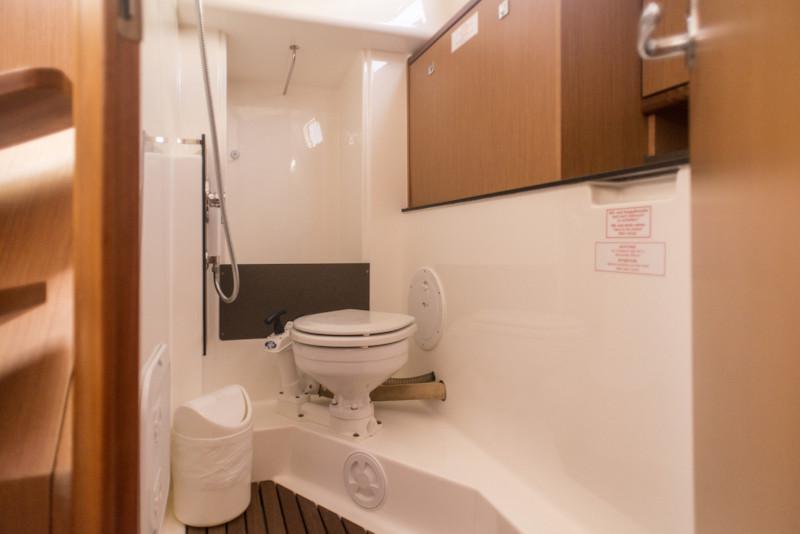 Book yachts online - sailboat - Bavaria 33 Cruiser - Why not 9 - rent