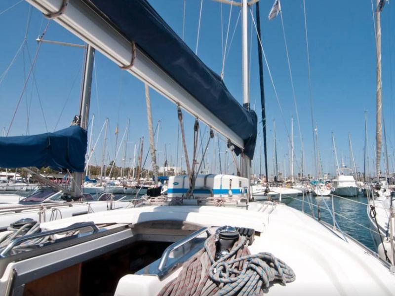 Book yachts online - sailboat - Bavaria 37 Cruiser - El Príncipe Azul - rent