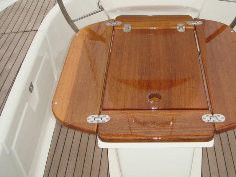 Book yachts online - sailboat - Bavaria 37 Cruiser - El Príncipe Azul - rent