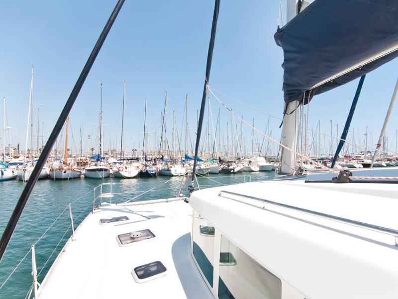 Book yachts online - catamaran - Lagoon 440 - Zippi - rent