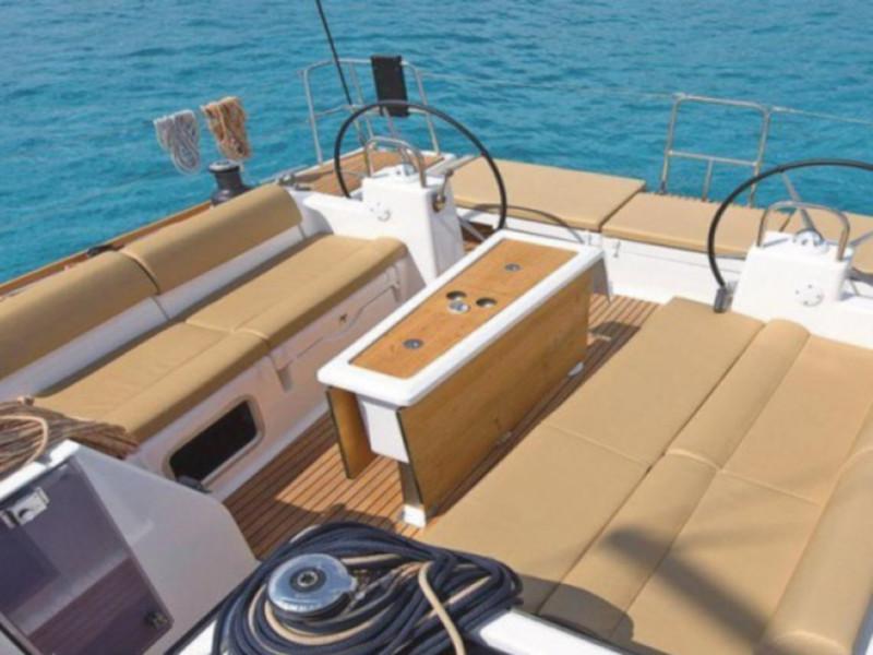 Book yachts online - sailboat - Dufour 460 Grand Large - Gerry - rent