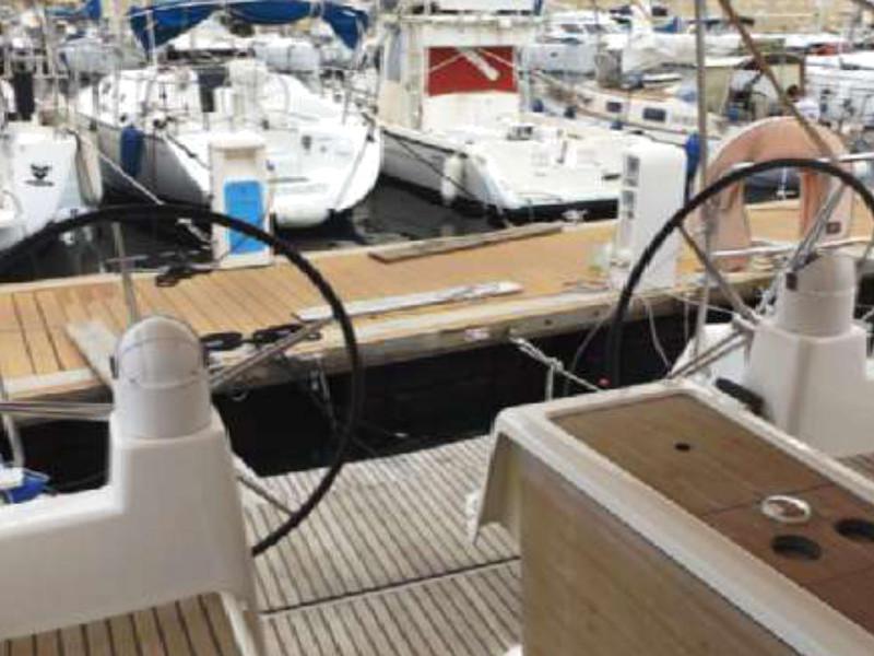 Book yachts online - sailboat - Dufour 450 GL - Oscar Time - rent