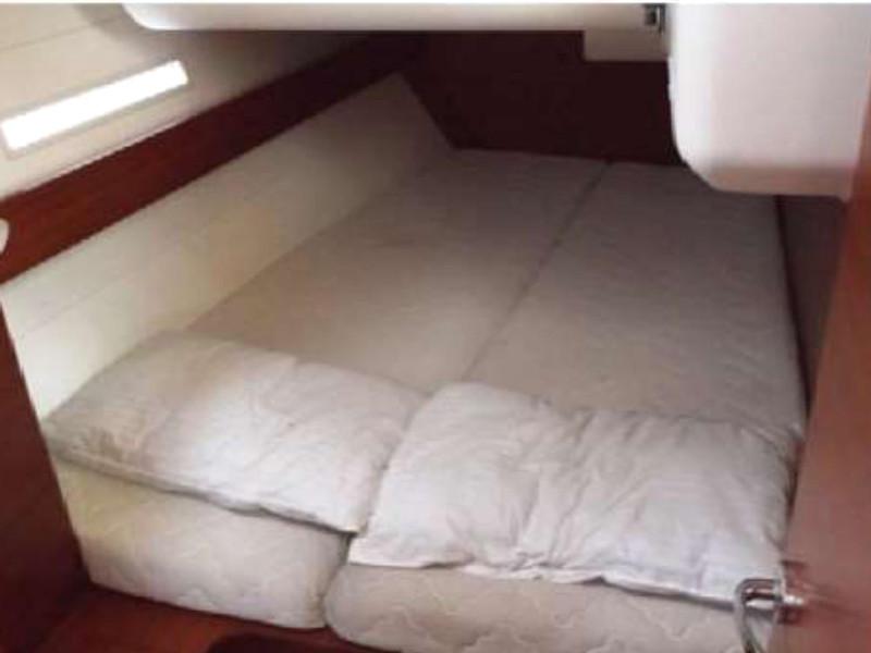 Book yachts online - sailboat - Dufour 450 GL - Oscar Time - rent