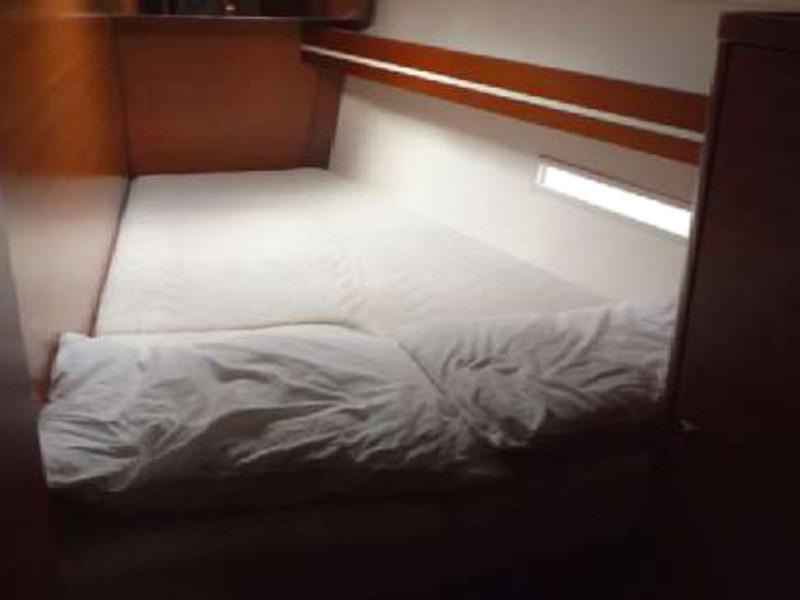 Book yachts online - sailboat - Dufour 450 GL - Oscar Time - rent