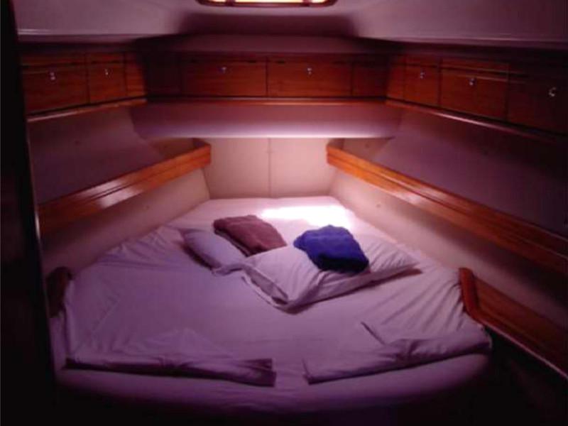 Book yachts online - sailboat - Bavaria 46 Cruiser - Chloe - rent