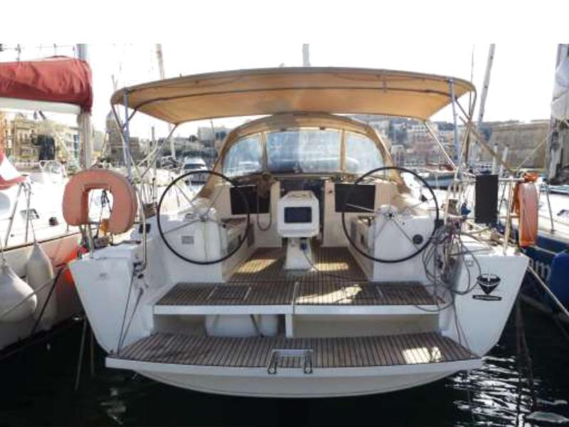 Book yachts online - sailboat - Dufour 410 Grand Large-1 - Balthazar King - rent