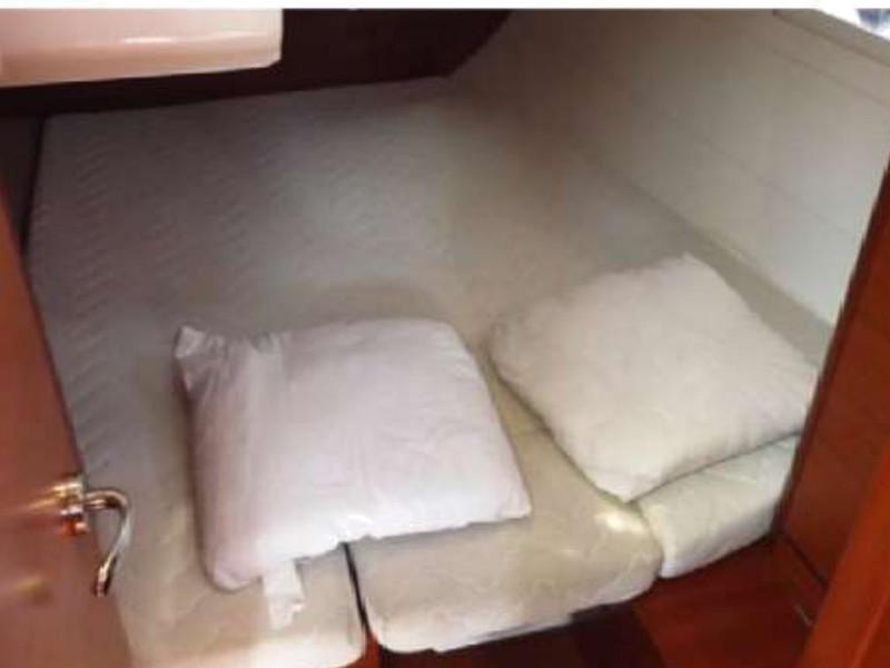 Book yachts online - sailboat - Dufour 410 Grand Large-1 - Balthazar King - rent