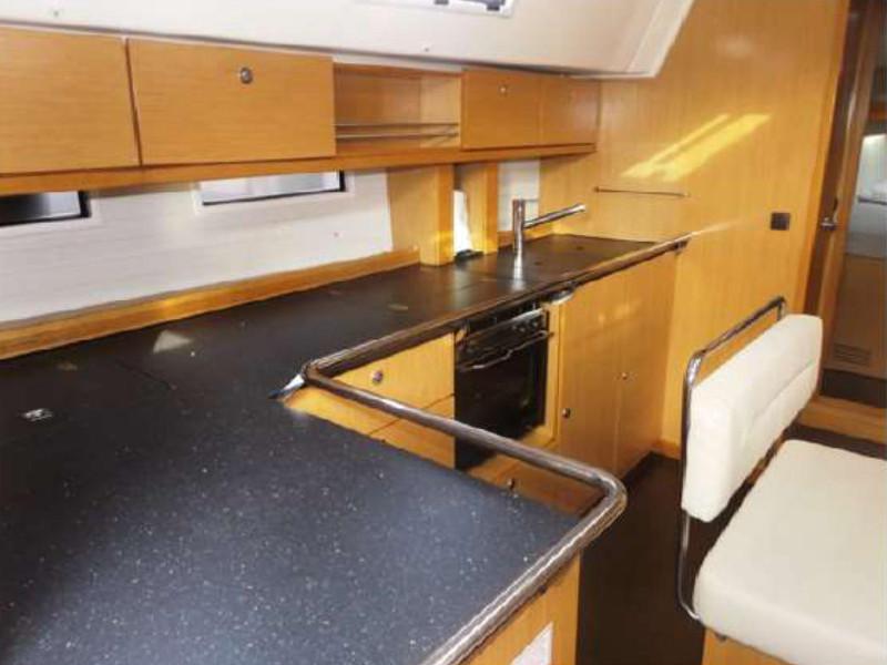 Book yachts online - sailboat - Bavaria Cruiser 45 - Moonmist - rent