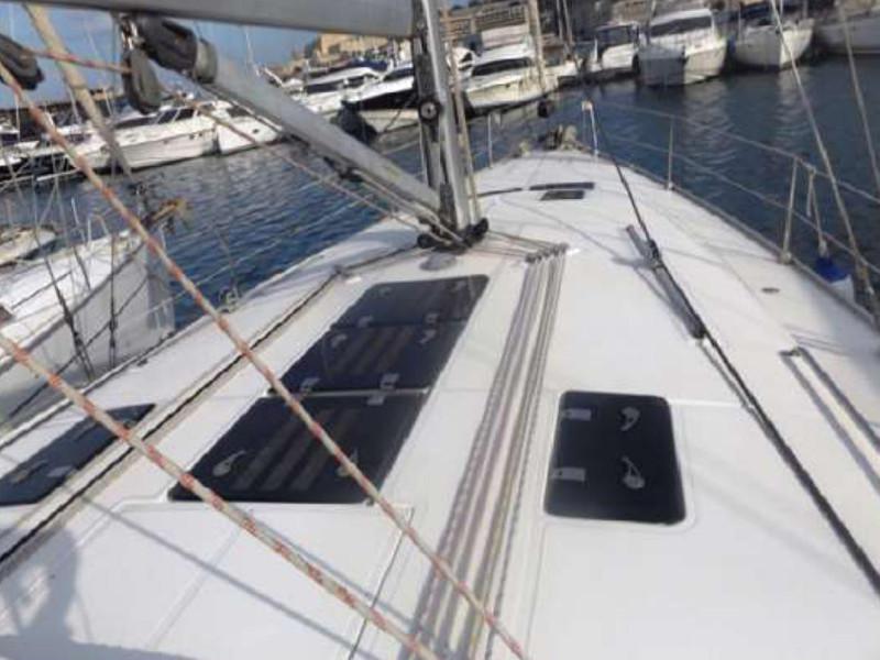 Book yachts online - sailboat - Bavaria Cruiser 45 - Moonmist - rent