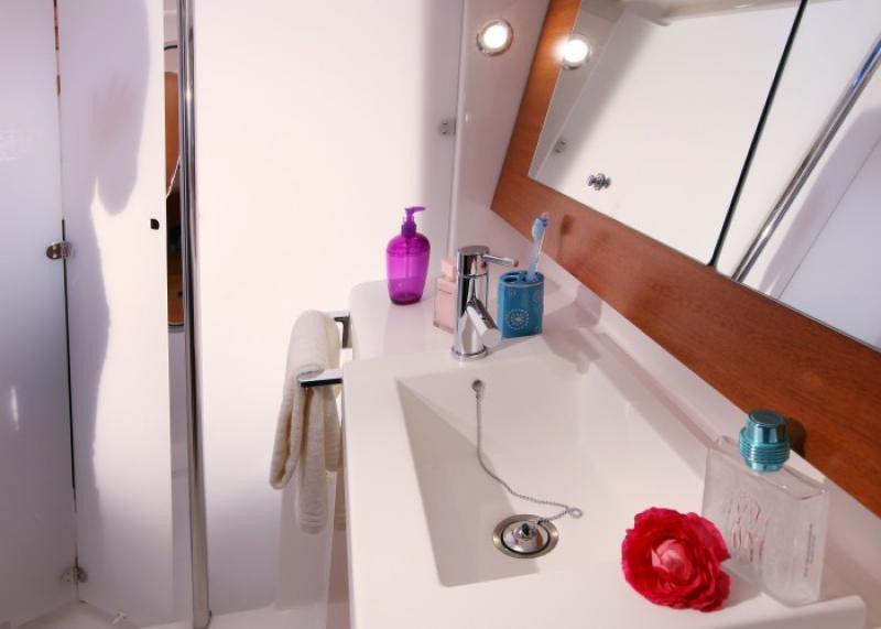 Book yachts online - sailboat - Dufour Grand Large 382 - Allegro - rent