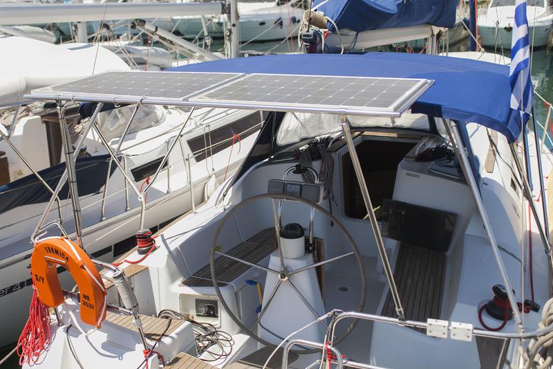 Book yachts online - sailboat - Sun Odyssey 36i - Formica, AIS, REFIT 2021 - rent
